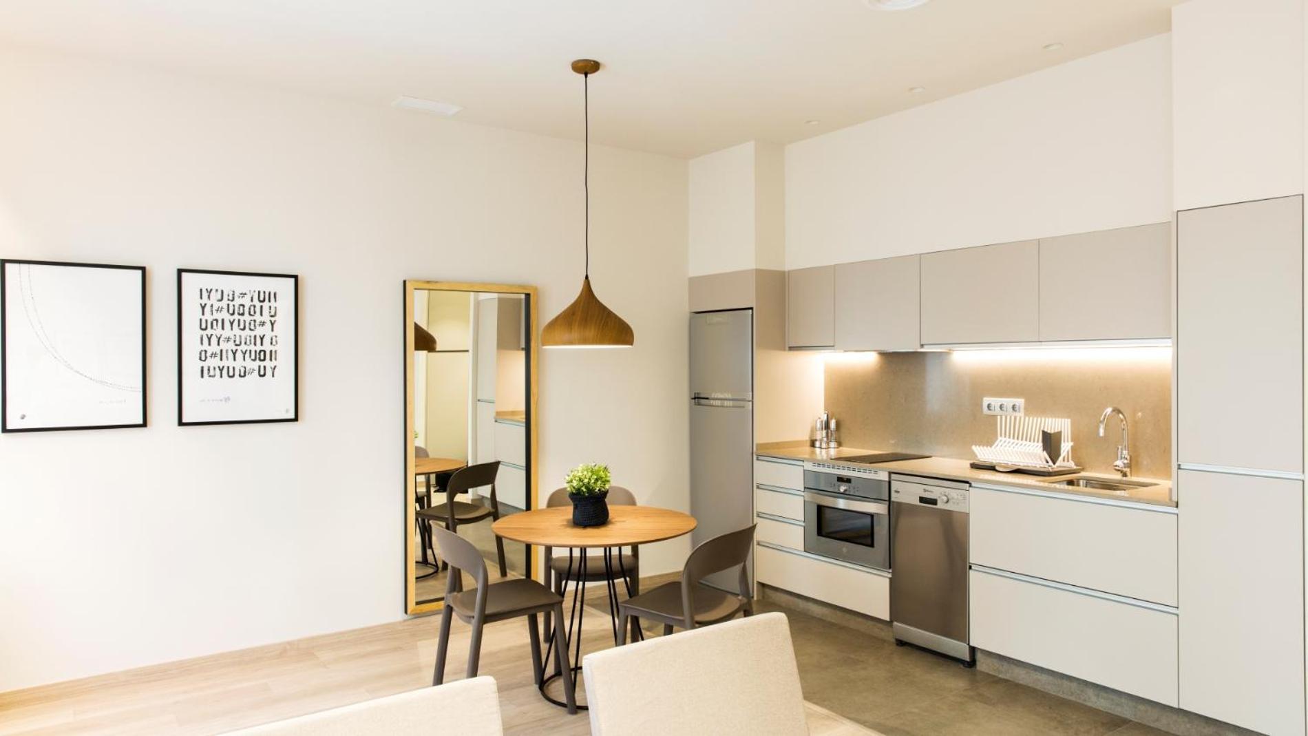 Fisa Rentals Ramblas Apartments Barcelona Bagian luar foto